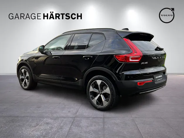 Volvo XC40 2.0 B4 MH Plus Dark