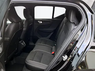 VOLVO XC40 2.0 B4 MH Plus Dark