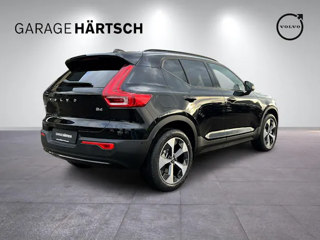 Volvo XC40 2.0 B4 MH Plus Dark