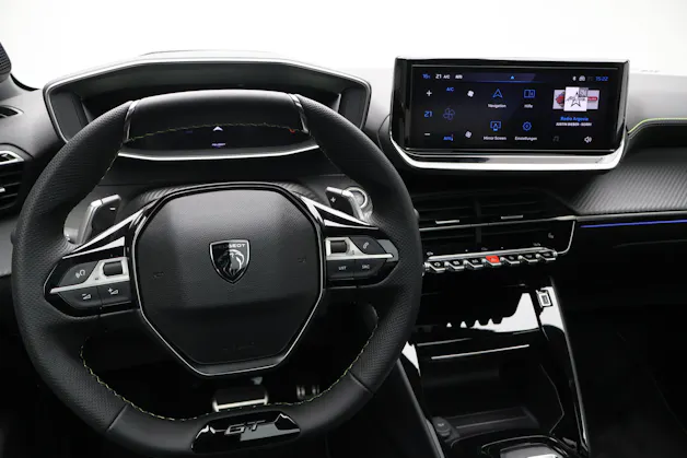 PEUGEOT 208 1.2 Hybrid 145 GT Exclusive