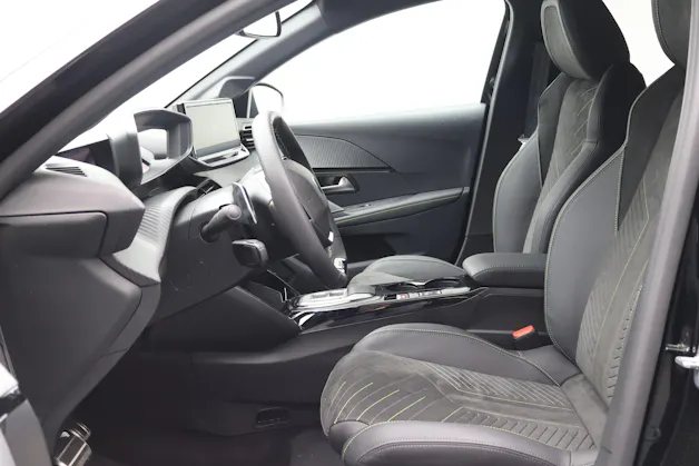 PEUGEOT 208 1.2 Hybrid 145 GT Exclusive