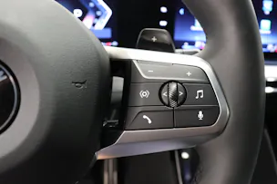 BMW X1 20d xDrive paddles