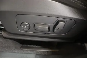 BMW X1 20d xDrive paddles