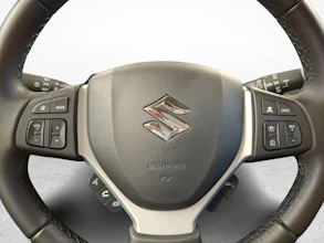 https://vehicle.imgix.net/4421267/c9b2a5b2-8cd8-4f9c-a7ca-fc02923285f6.jpg