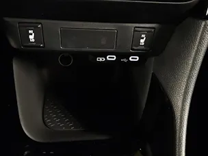 Toyota Yaris 1.5 VVT-i HSD Trend