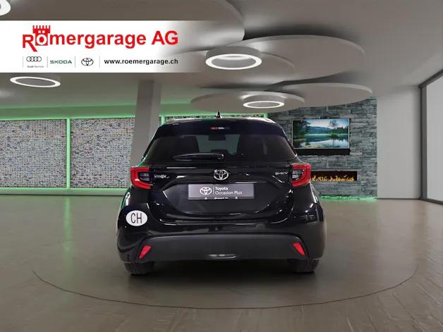 Toyota Yaris 1.5 VVT-i HSD Trend