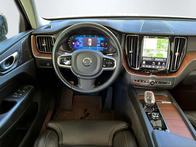 Volvo XC60 2.0 B5 MH Ultimate Dark AWD