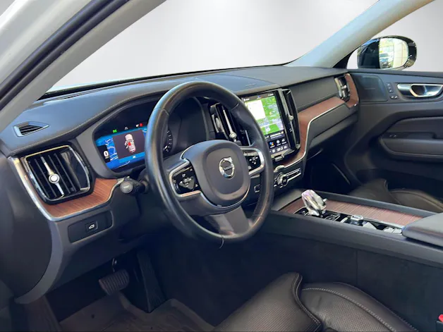 Volvo XC60 2.0 B5 MH Ultimate Dark AWD