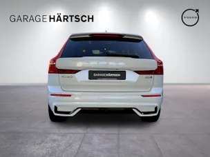 VOLVO XC60 2.0 B5 MH Ultimate Dark AWD