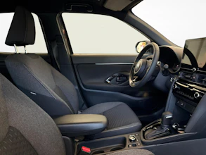 https://vehicle.imgix.net/4421366/f0933312-31de-46da-8c76-34ca64f32700.jpg