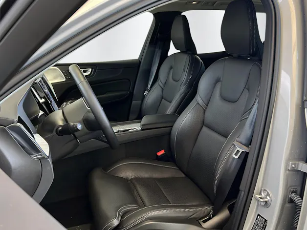 VOLVO XC60 2.0 T8 TE XCLUSIVE Ultra Bright eAWD