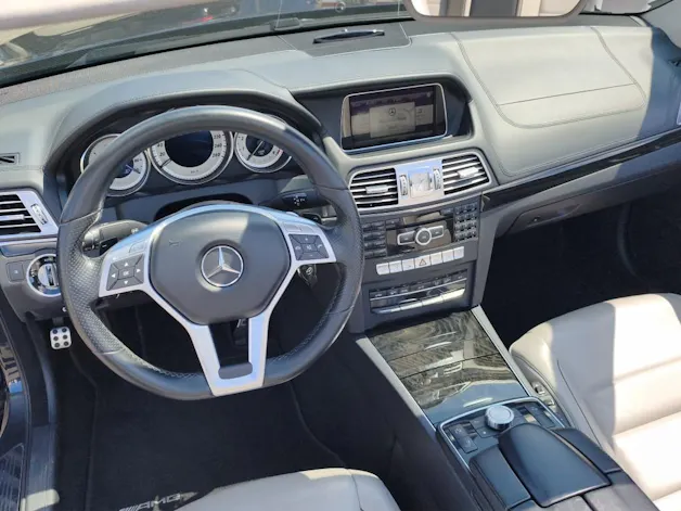 Mercedes-Benz E 300 Cabriolet AMG Sportpaket