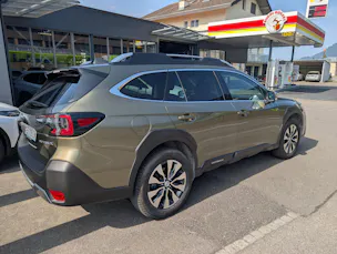 Subaru Outback 2.5i Luxury