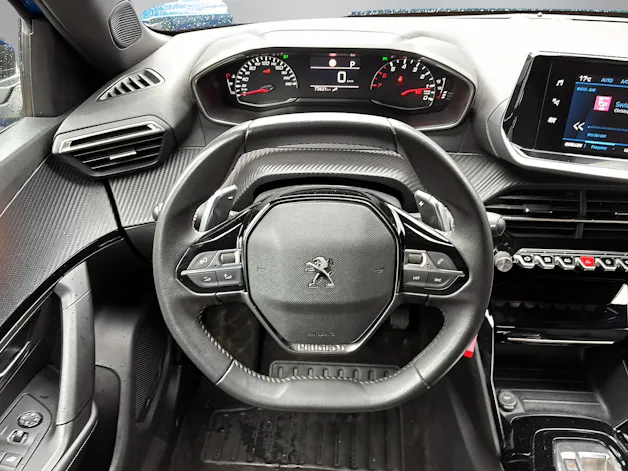 PEUGEOT 2008 1.2 PureTech 130 Allure