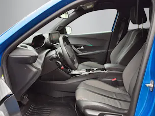PEUGEOT 2008 1.2 PureTech 130 Allure