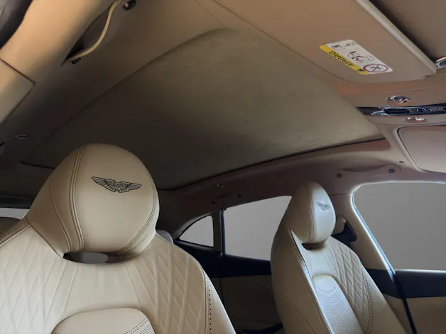 Aston Martin DBX 707 4.0 V8 Bi-Turbo