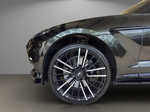 Aston Martin DBX 707 4.0 V8 Bi-Turbo