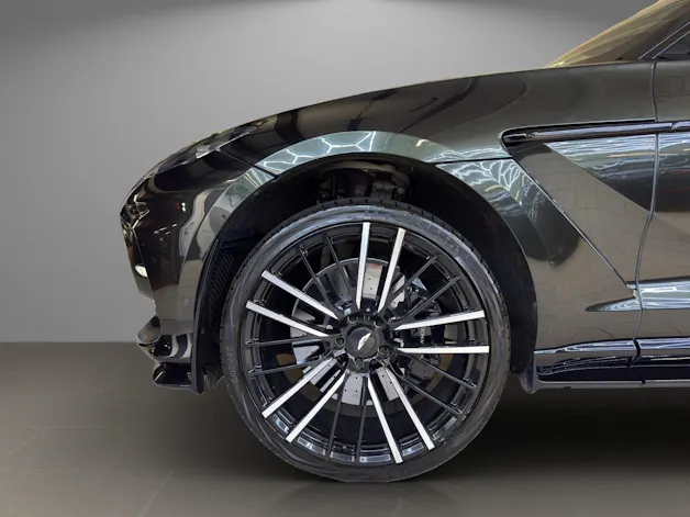 Aston Martin DBX 707 4.0 V8 Bi-Turbo