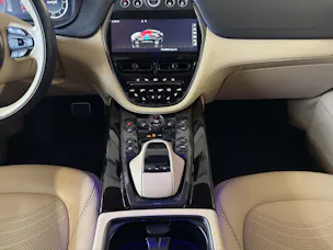 Aston Martin DBX 707 4.0 V8 Bi-Turbo