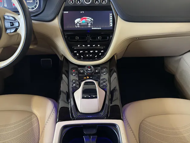 Aston Martin DBX 707 4.0 V8 Bi-Turbo