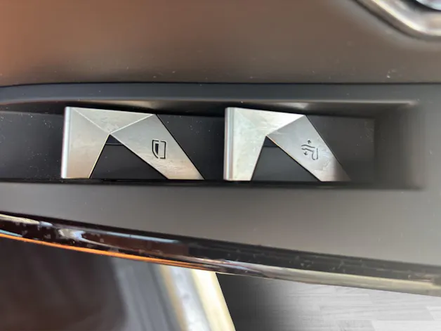 DS Automobiles 7 Crossback 1.6 E-Tense Rivo