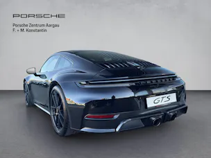 PORSCHE 911 Carrera 4 GTS