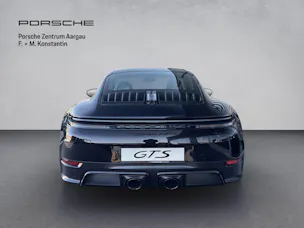 PORSCHE 911 Carrera 4 GTS