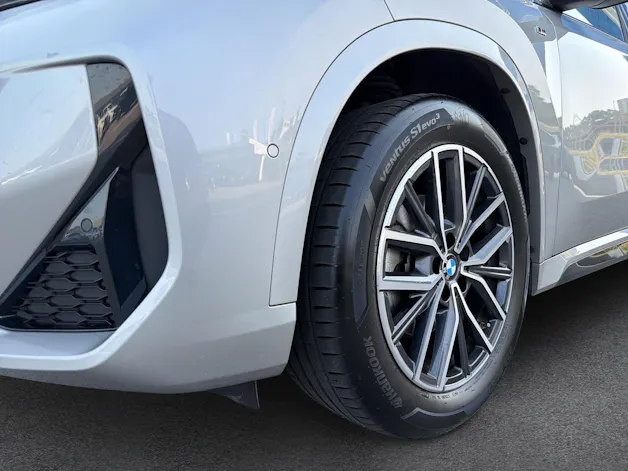 BMW X1 20d xDrive paddles