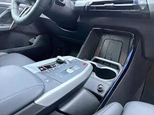 BMW X1 20d xDrive paddles