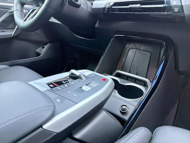 BMW X1 20d xDrive paddles