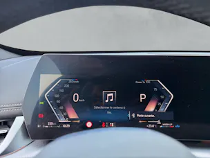 BMW X1 20d xDrive paddles