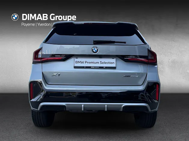 BMW X1 20d xDrive paddles