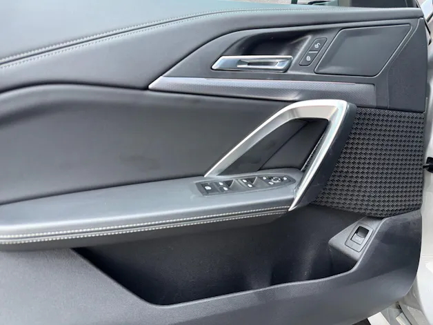 BMW X1 20d xDrive paddles