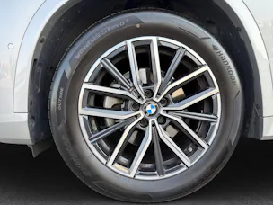 BMW X1 20d xDrive paddles