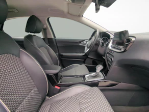 https://vehicle.imgix.net/4421562/51308312-6e83-4188-811a-4b1f88638d9f.jpg