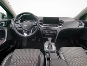 https://vehicle.imgix.net/4421562/7cc4c828-11b3-48b4-8894-93fa8147f87d.jpg