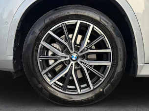 BMW X1 25e xDrive paddles 📍