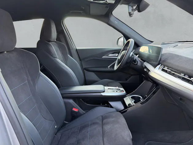 BMW X1 25e xDrive paddles