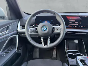 BMW X1 25e xDrive paddles 📍