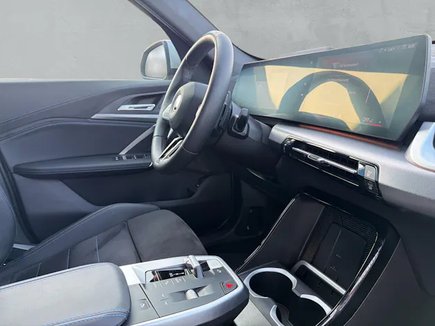 BMW X1 25e xDrive paddles