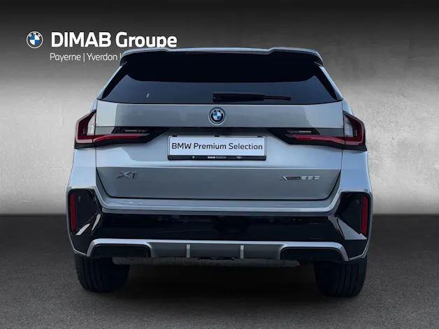 BMW X1 25e xDrive paddles