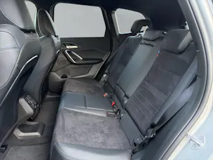 BMW X1 25e xDrive paddles 📍