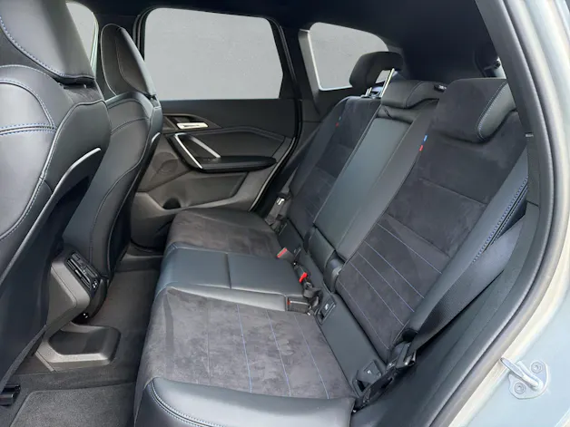 BMW X1 25e xDrive paddles