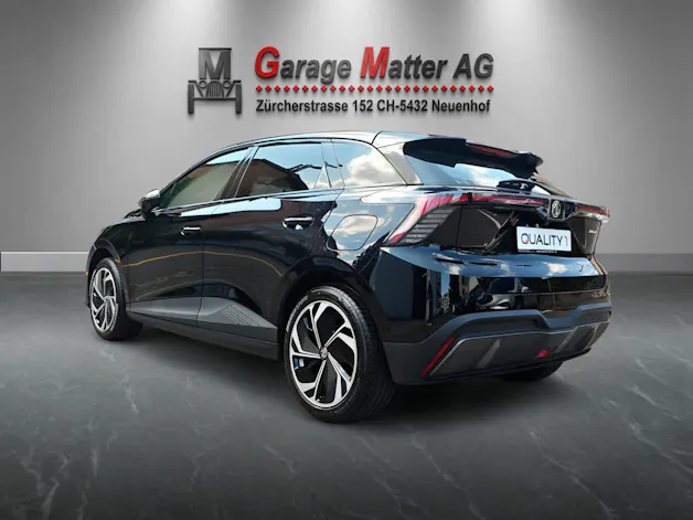 MG 4 64 kWh Premium