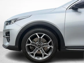 https://vehicle.imgix.net/4421635/7ba91196-51ae-4055-8e07-6c8526dd5db5.jpg