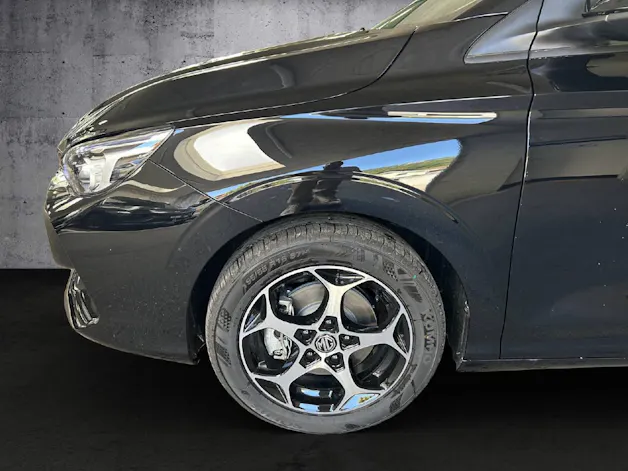 MG 3 1.5 Hybrid Luxury