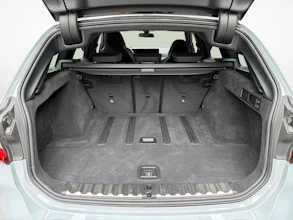 https://vehicle.imgix.net/4421652/c7bc15c8-a83a-4de8-b3d7-a9c1555c1999.jpg