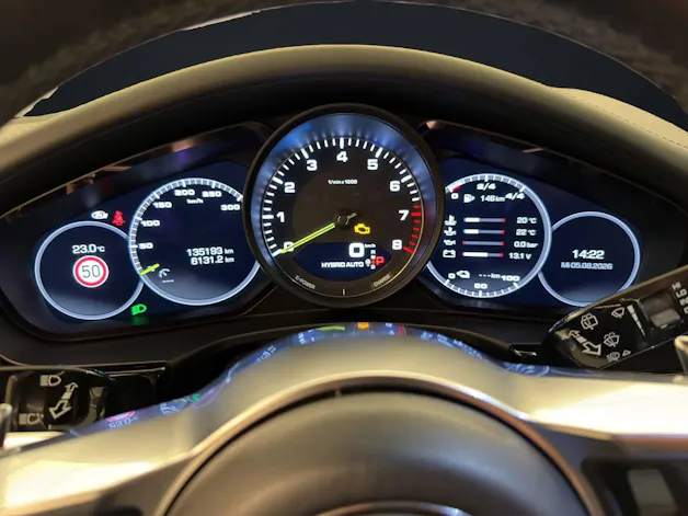 Porsche Panamera 4 E-Hybrid Sport Turismo