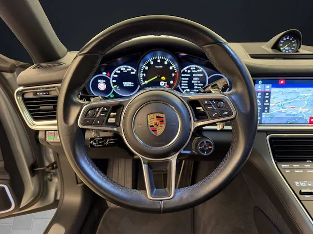 Porsche Panamera 4 E-Hybrid Sport Turismo