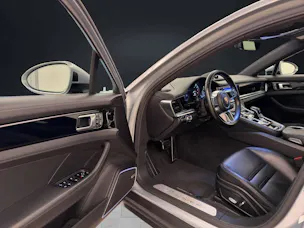 PORSCHE Panamera 4 E-Hybrid Sport Turismo